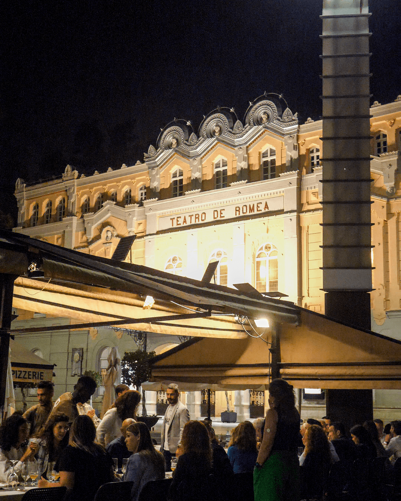 El Palco del Parlamento: Restobar, contenido del proyecto